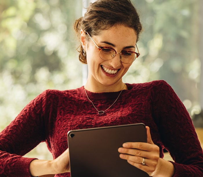 Women satisfied with the Customer Service